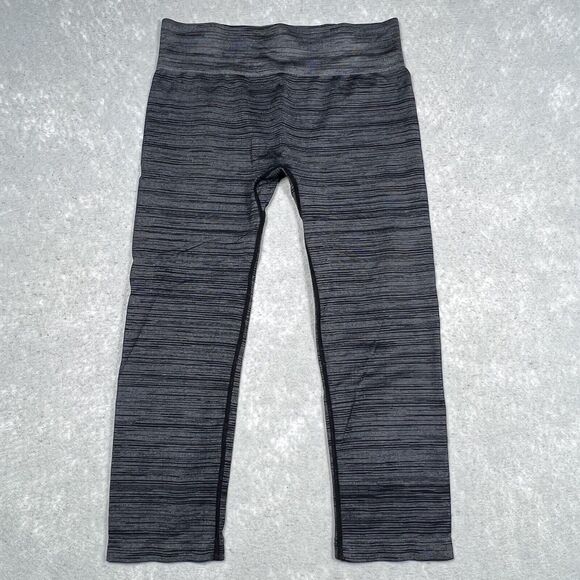 Fabletics Crop Leggings Women’s Size Small Gray Pull On Athleisure Stretch - Picture 1 of 12